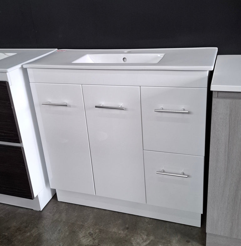 Ex-Display: Torino 900mm Floor Standing Vanity with Ceramic Top