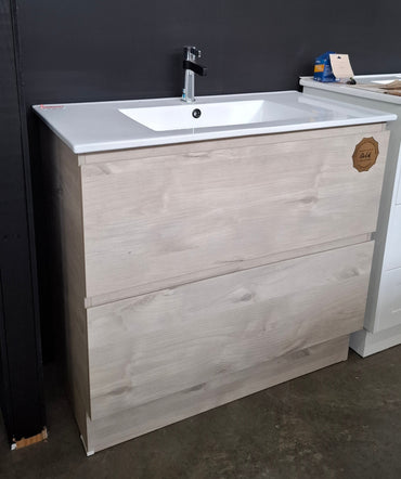 Ex-Display: Nevada 900mm Floor Standing Vanity with Ceramic Top