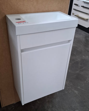 Ex-Display: Edge 450 Wall Hung Vanity with Ceramic Top