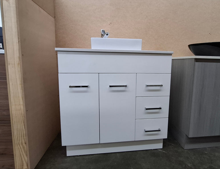 Ex-Display: Alexandria 900mm Floor Standing Vanity with Stone Top