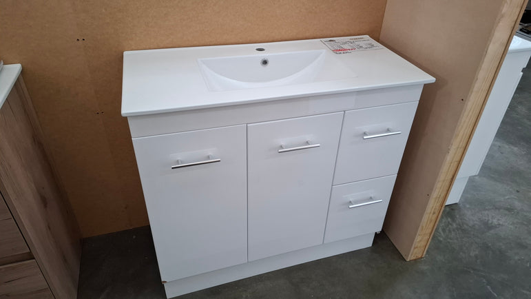 Ex-Display: Torino 1000mm Floor Standing Vanity with Ceramic Top
