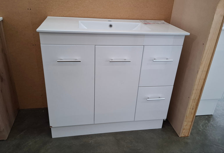 Ex-Display: Torino 1000mm Floor Standing Vanity with Ceramic Top