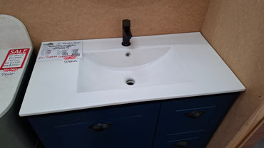Ex-Display: Nevada Classic 900mm Floor Standing Vanity with Ceramic Top
