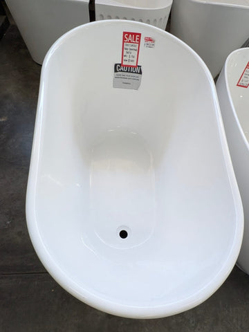 Ex-Display: 1300 Classic Freestanding Bath