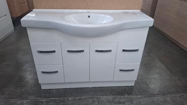 Ex-Display: Antonio Semi-Recessed 1200mm Floor standing Vanity