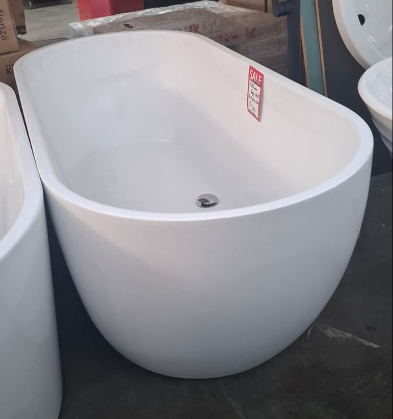 Ex-Display: Egg Shell 1680mm Matte White Bath