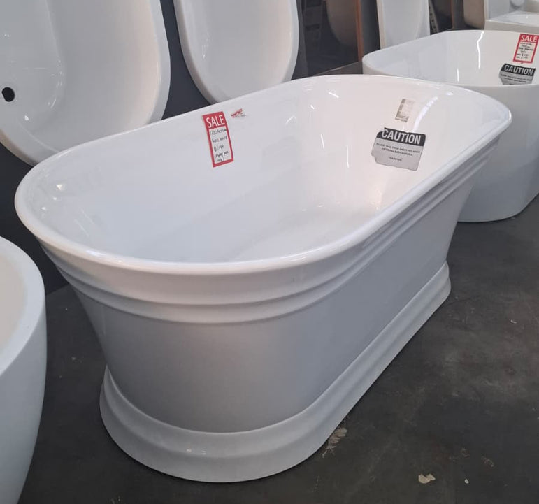 Ex-Display: Artisan 1700mm Gloss White Bath