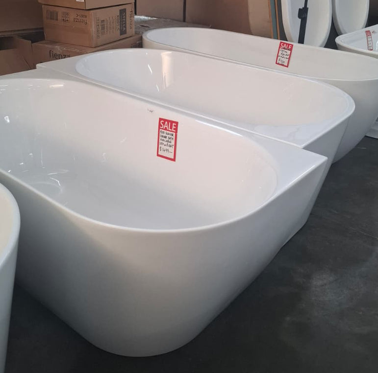 Ex-Display: Glacier 1500mm Corner Bath