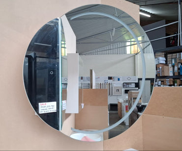 Ex-Display: Pearl LED Mirror Cabinet 900mm