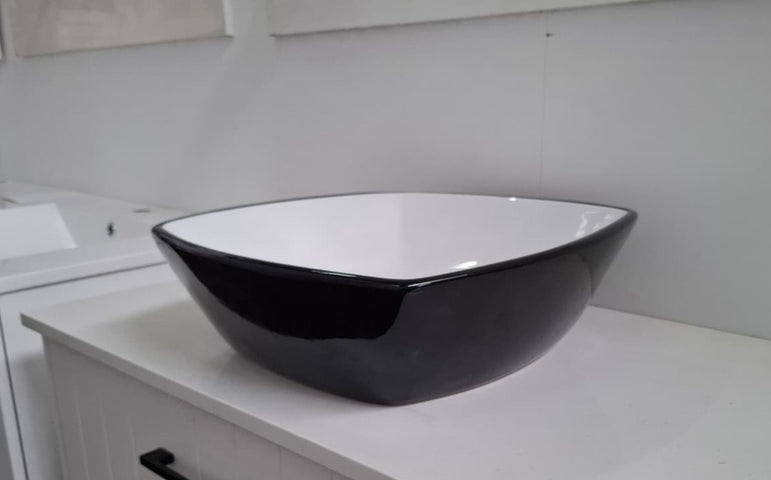 Ex-Display: Gloss White and Black Basin